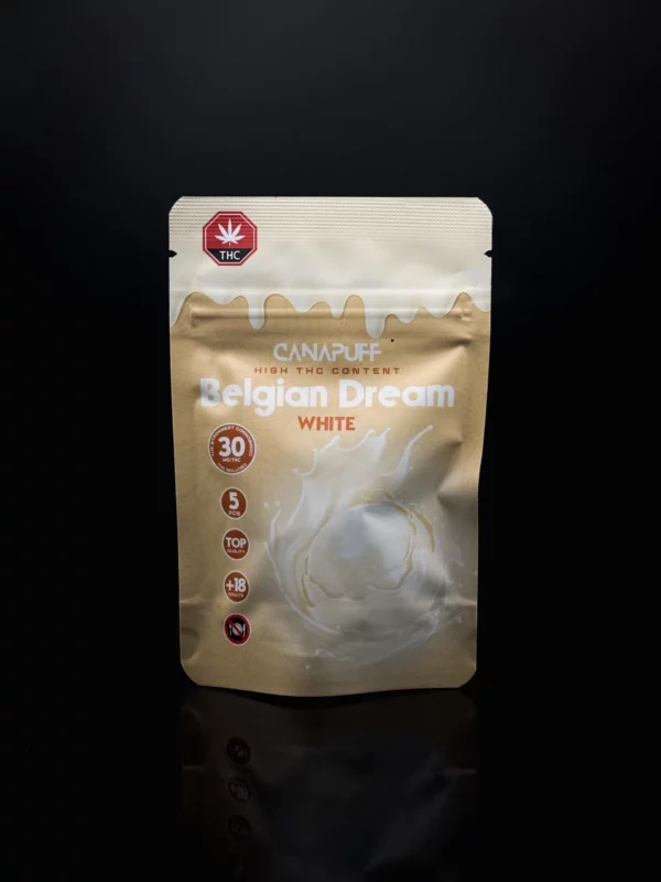 White Chocolate 30mg Delta-9 THC — Chocolat Blanc THC Premium Effet Progressif Alternative Légale au Cannabis Le White Chocolate 30mg Delta-9 THC Canapuff est un edible premium au chocolat blanc, conçu pour offrir une expérience gourmande, douce et parfaitement équilibrée. Infusé avec 30 mg de Delta-9 THC issu du chanvre, ce chocolat s’impose comme une alternative légale au cannabis, idéale pour les consommateurs recherchant un produit efficace mais accessible. Grâce à son profil plus sucré et crémeux, il offre une approche différente, plus douce et plus régressive que le chocolat classique. Un chocolat blanc crémeux, doux et ultra gourmand Ce chocolat blanc se distingue par sa texture fondante et onctueuse, avec des notes lactées, vanillées et légèrement sucrées. Le goût est plus doux que le chocolat au lait, offrant une expérience dessert plus légère et plus sucrée. Chaque bouchée procure une sensation gourmande, idéale pour les amateurs de produits sucrés et crémeux. 30mg de Delta-9 THC — Une expérience maîtrisée et équilibrée Avec 30 mg de Delta-9 THC, ce chocolat blanc propose une puissance modérée, parfaite pour une expérience contrôlée. Il permet de ressentir : une détente progressive une sensation de bien-être un effet agréable sans excès C’est un excellent choix pour ceux qui souhaitent un THC efficace sans être trop intense. Un effet progressif et longue durée Comme tous les edibles, ce chocolat offre une montée progressive, généralement entre 30 et 90 minutes. L’expérience est ensuite : stable fluide durable sur plusieurs heures Idéal pour une détente douce et prolongée, sans brutalité. Un edible parfait pour une consommation maîtrisée Grâce à son format fractionnable, ce chocolat blanc permet de : ajuster facilement le dosage consommer progressivement s’adapter à tous les profils Il convient aussi bien aux débutants qu’aux consommateurs recherchant une expérience plus légère et gourmande. Un format pratique, discret et agréable Le chocolat THC est un format idéal : facile à consommer discret sans matériel Il permet de profiter du Delta-9 THC de manière simple et moderne, tout en conservant un vrai plaisir gustatif. Pourquoi choisir le White Chocolate 30mg THC Le White Chocolate 30mg Delta-9 THC Canapuff est un edible premium doux et gourmand, combinant saveur sucrée, dosage maîtrisé et effet progressif. Il s’impose comme un choix idéal pour les consommateurs recherchant une alternative légale au cannabis accessible, agréable et efficace.