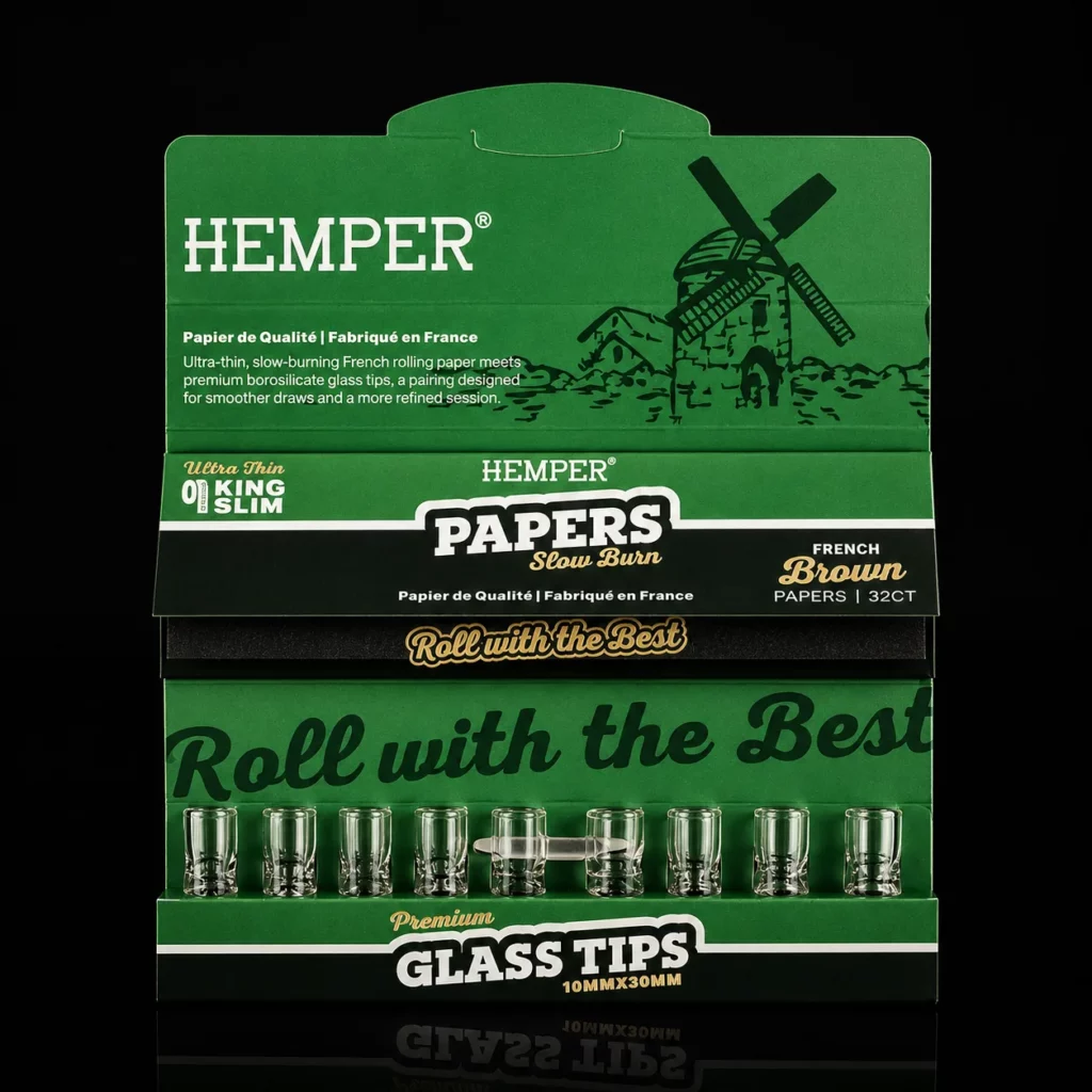 Présentoir HEMPER Papers & Glass Tips montrant les filtres en verre borosilicate et le carnet de feuilles slow burn
