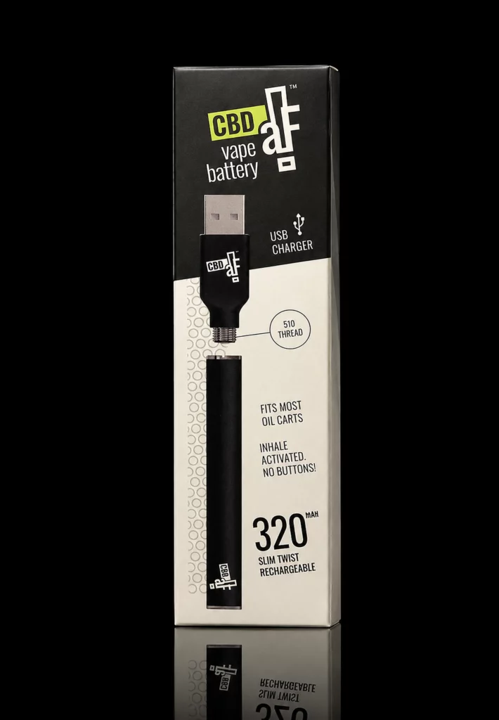 Batterie vape pen 510 CBD aF 320 mAh avec chargeur USB - fond noir studio, boutique Nature Lab