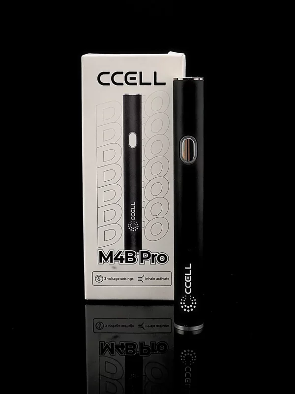 Batterie Vape Pen CBD Universelle - fond noir studio, boutique Nature Lab