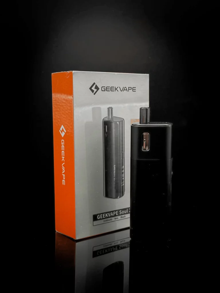 GeekVape Soul 2 - fond noir studio, boutique Nature Lab
