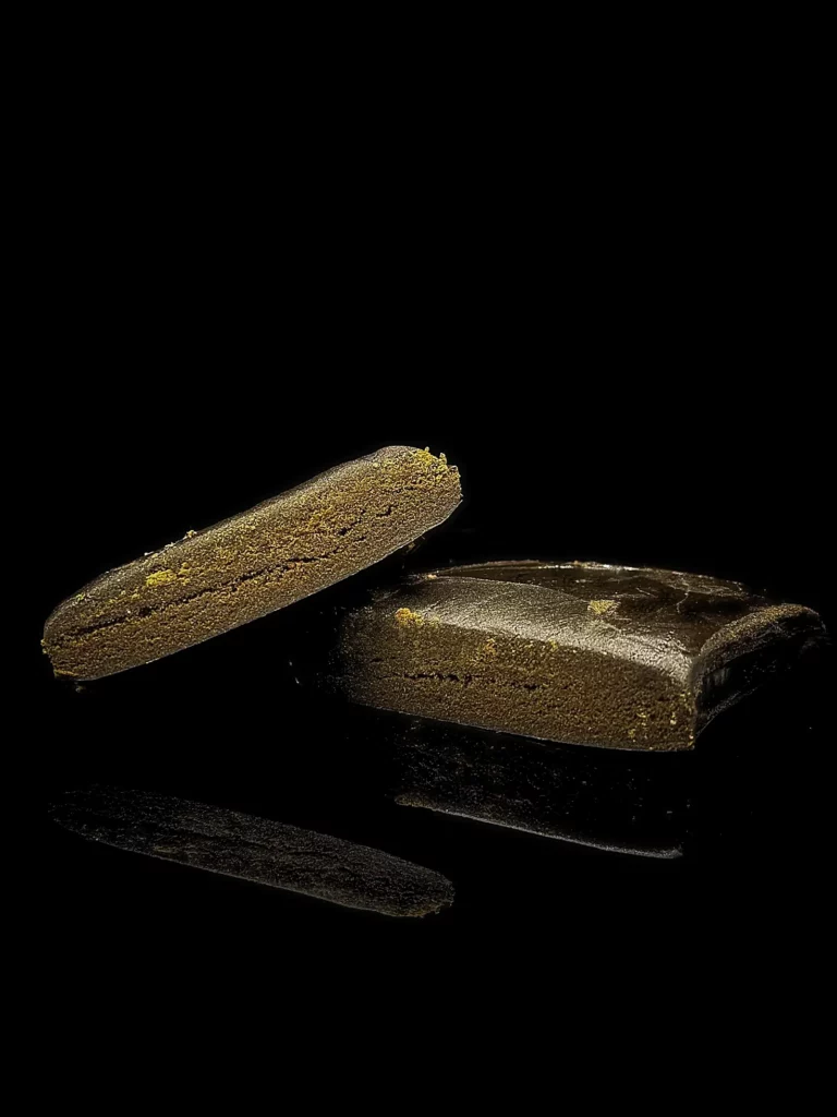 Royal Cream - fond noir studio, boutique Nature Lab