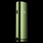Vaporisateur PAX 4 coloris vert avec LED en pétales - fond noir studio, boutique Nature Lab
