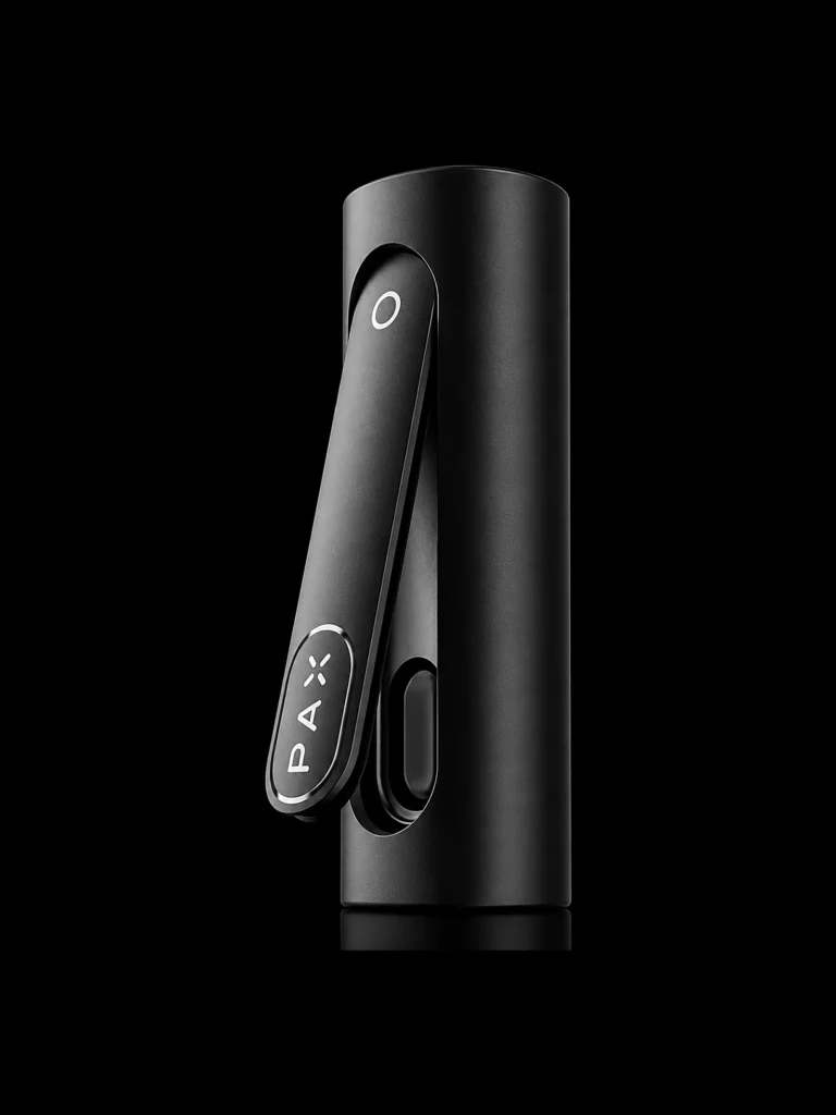 Vaporisateur PAX FLOW coloris onyx noir - fond noir studio, boutique Nature Lab