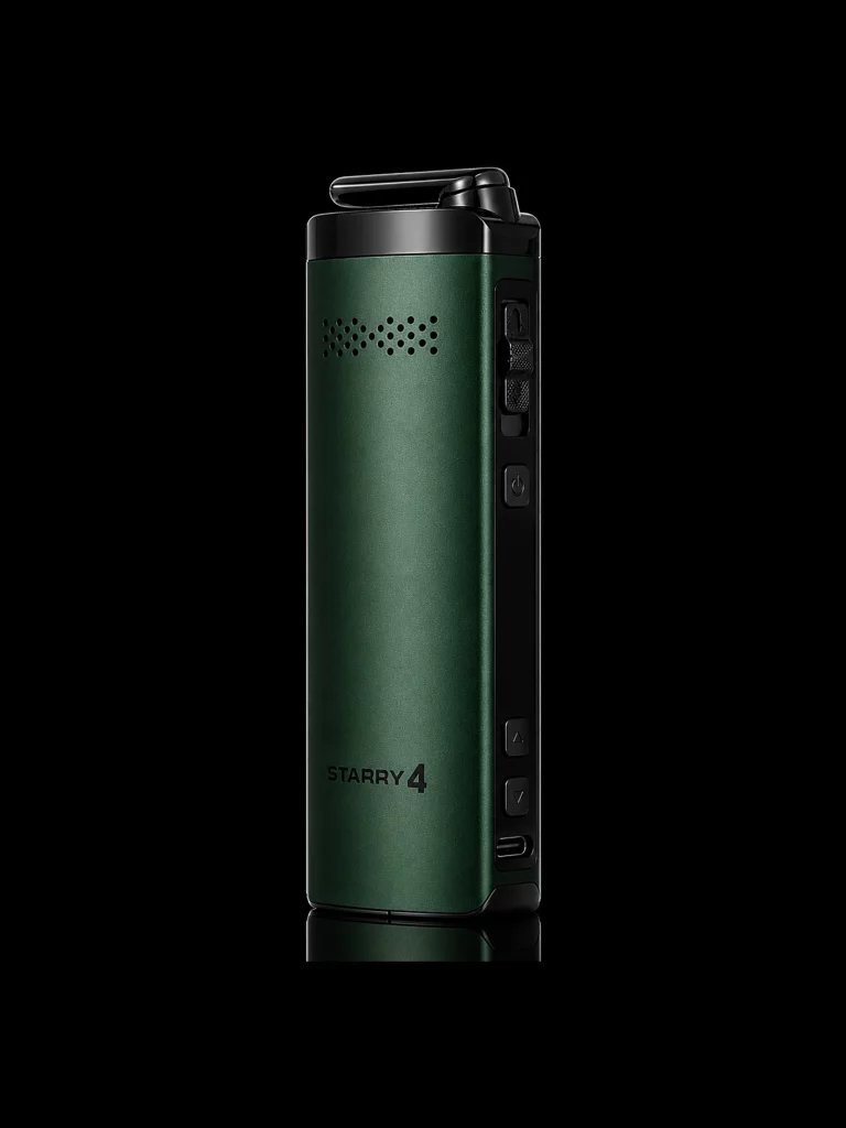Vaporisateur XMAX Starry 4 coloris vert avec embout incliné - fond noir studio, boutique Nature Lab