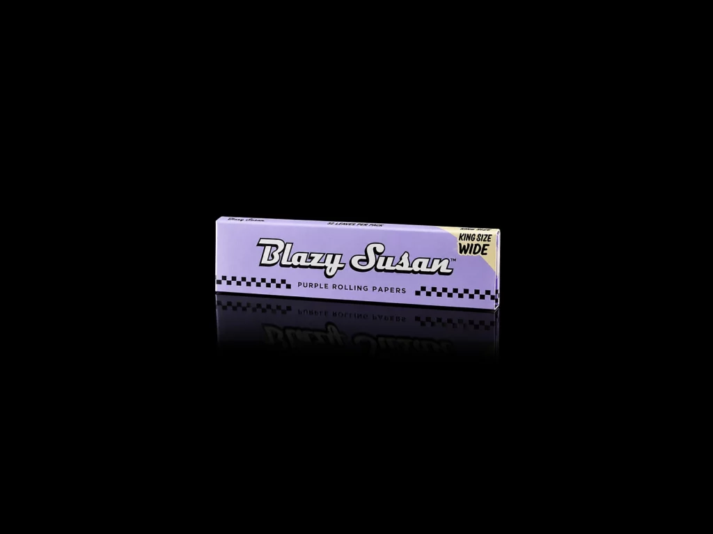 Carnet de feuilles à rouler Blazy Susan King Size Wide violet, 32 feuilles - fond noir studio, boutique Nature Lab