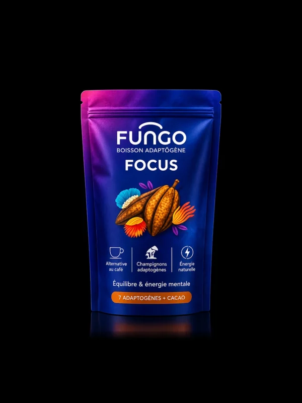 Boisson Adaptogène Fungo Focus Cacao de Novaloa, sachet 240 g - fond noir studio, boutique Nature Lab