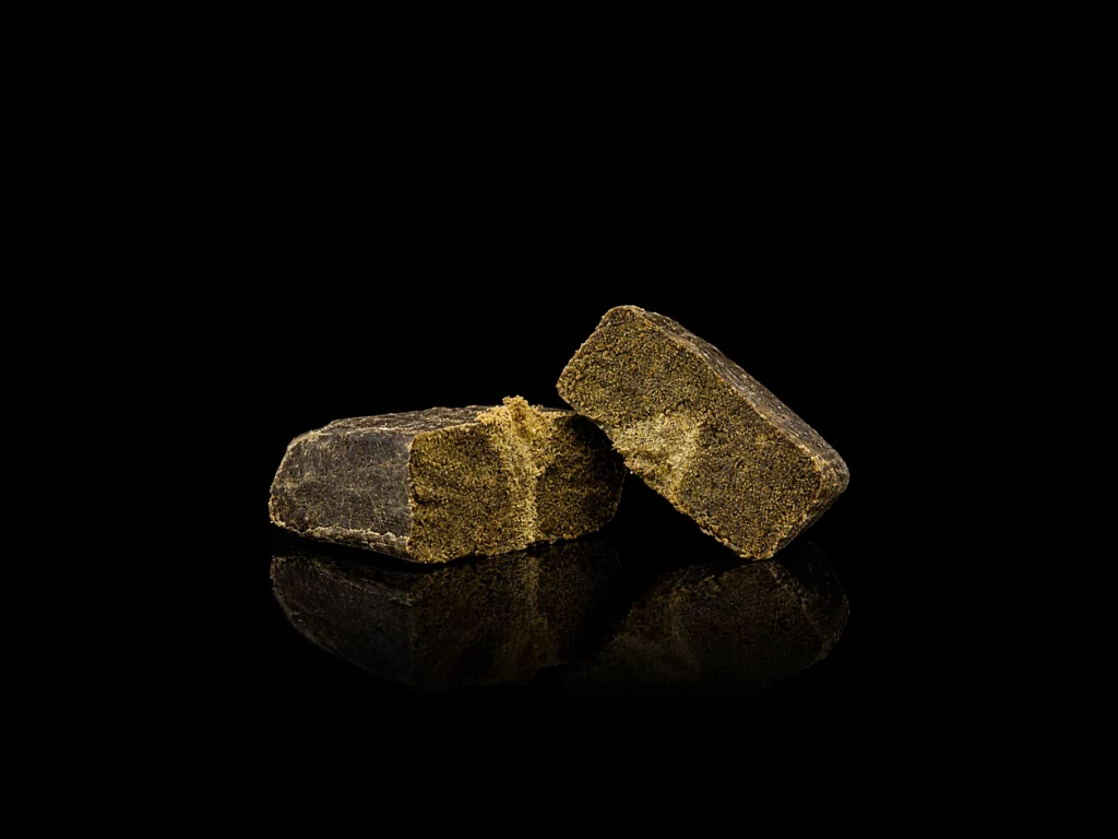 Zkittlez Hash - fond noir studio, boutique Nature Lab